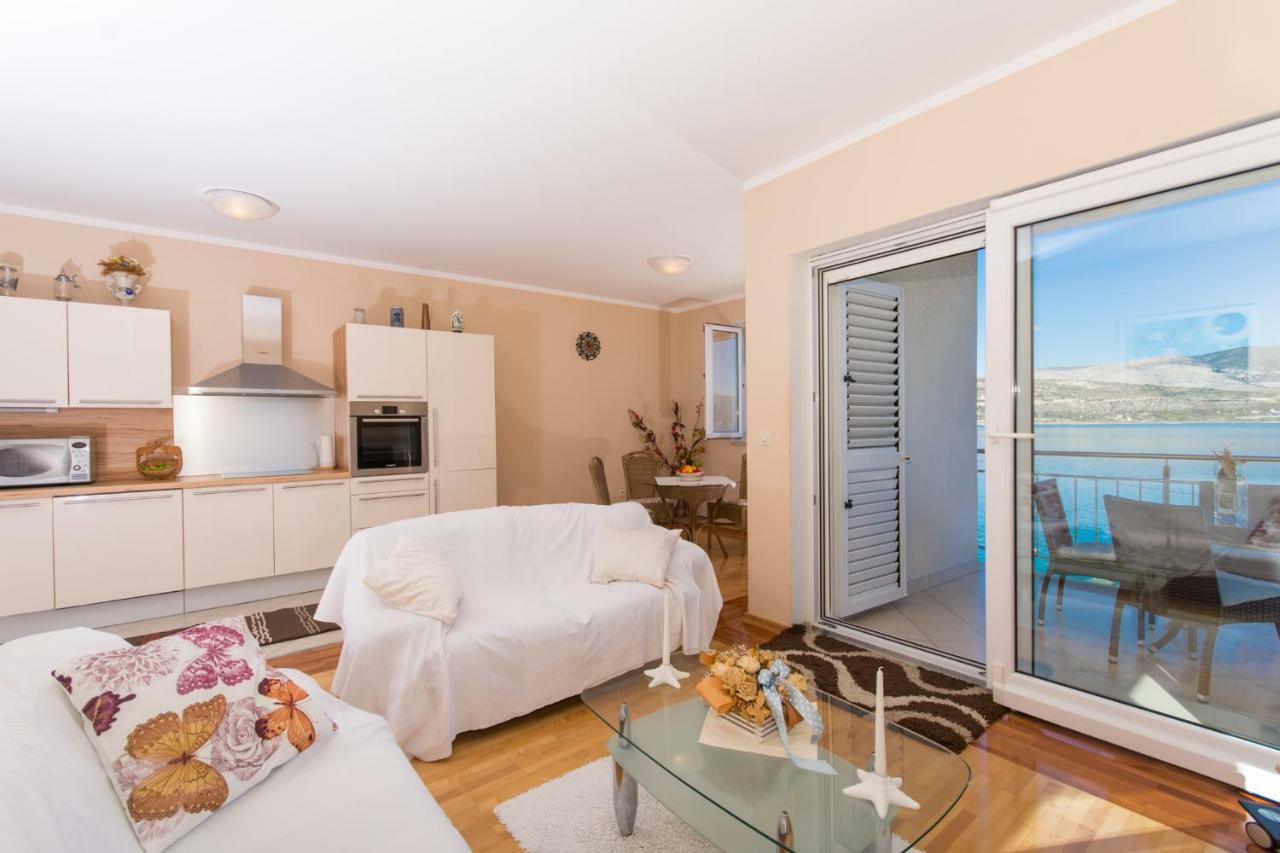 Luxury Apartment L&A Trogir Exterior photo