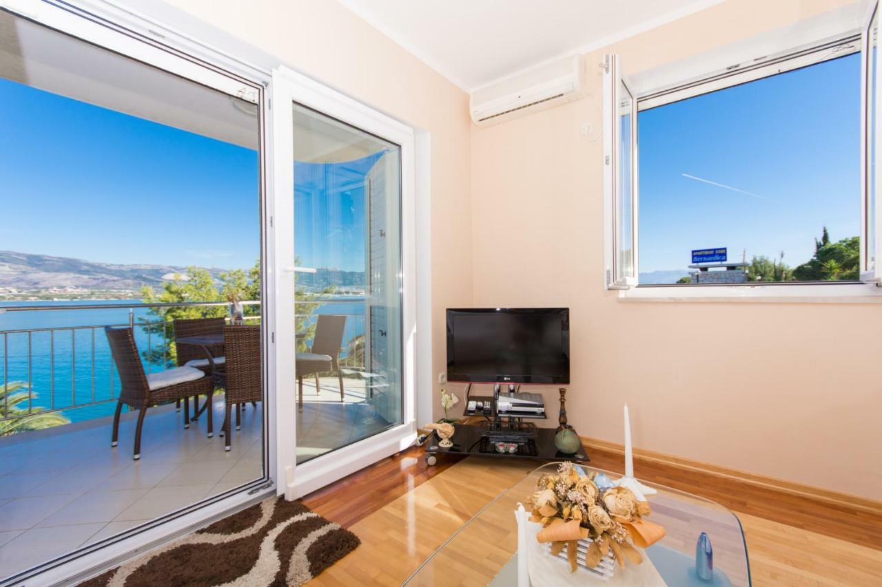 Luxury Apartment L&A Trogir Exterior photo