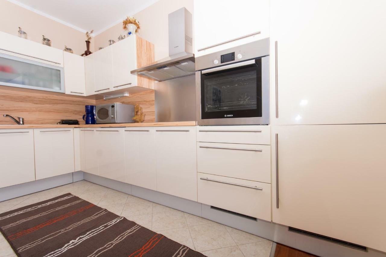 Luxury Apartment L&A Trogir Exterior photo