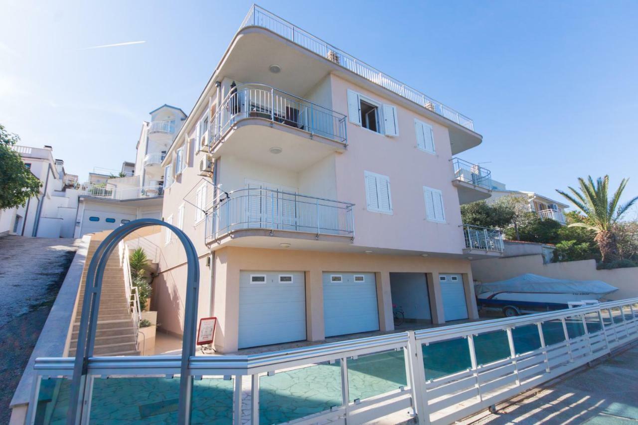 Luxury Apartment L&A Trogir Exterior photo